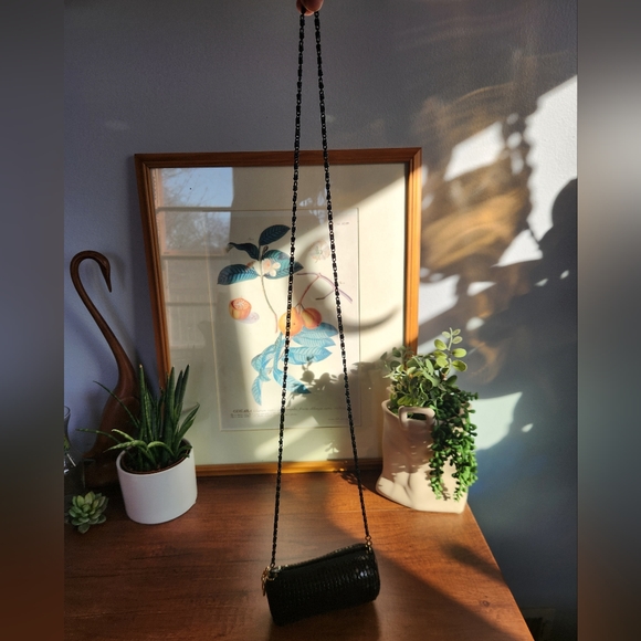 Black Metal Mesh Sparkling Mail Chain Wristlet / Mini Bag - Picture 5 of 5